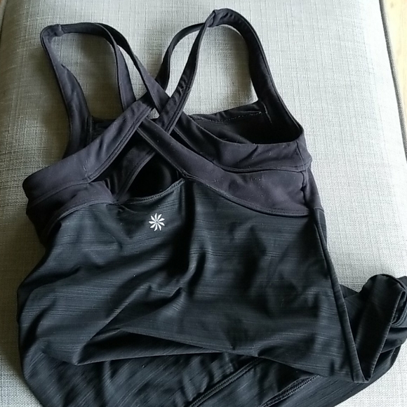 🌻CLOSET SALE 🌻Athleta top - Picture 2 of 4